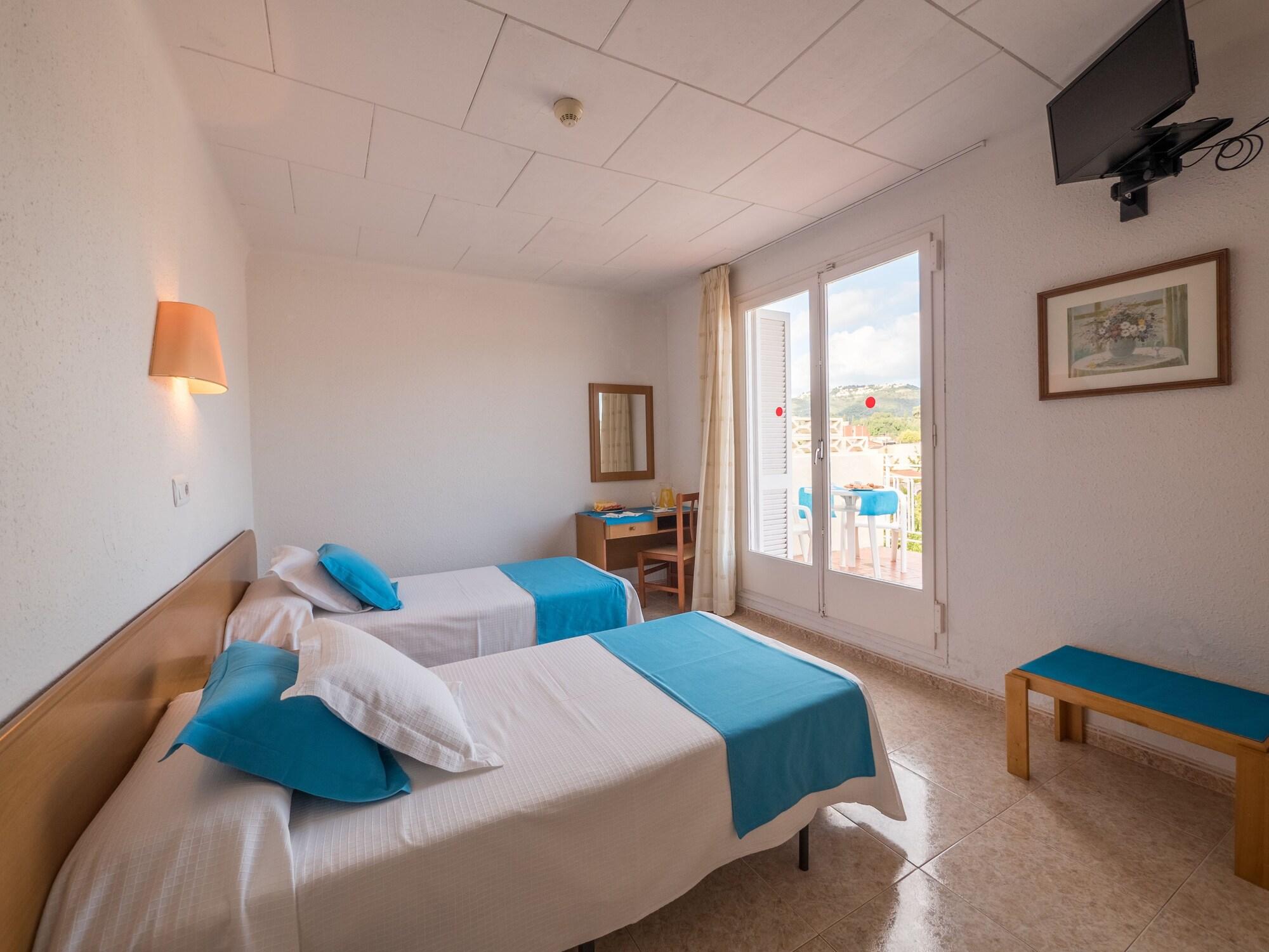 Hotel Checkin Pineda Pineda de Mar Esterno foto