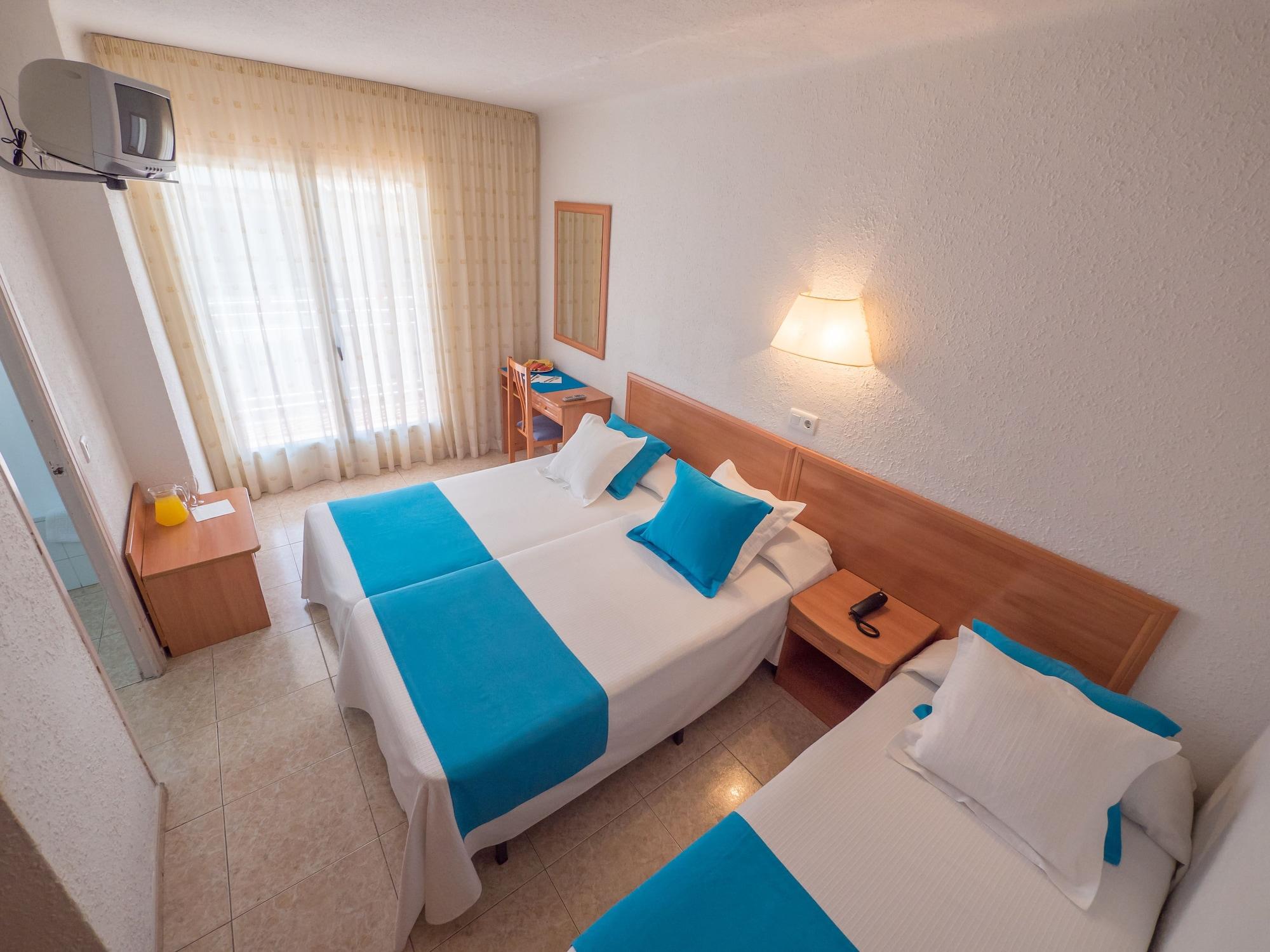 Hotel Checkin Pineda Pineda de Mar Esterno foto
