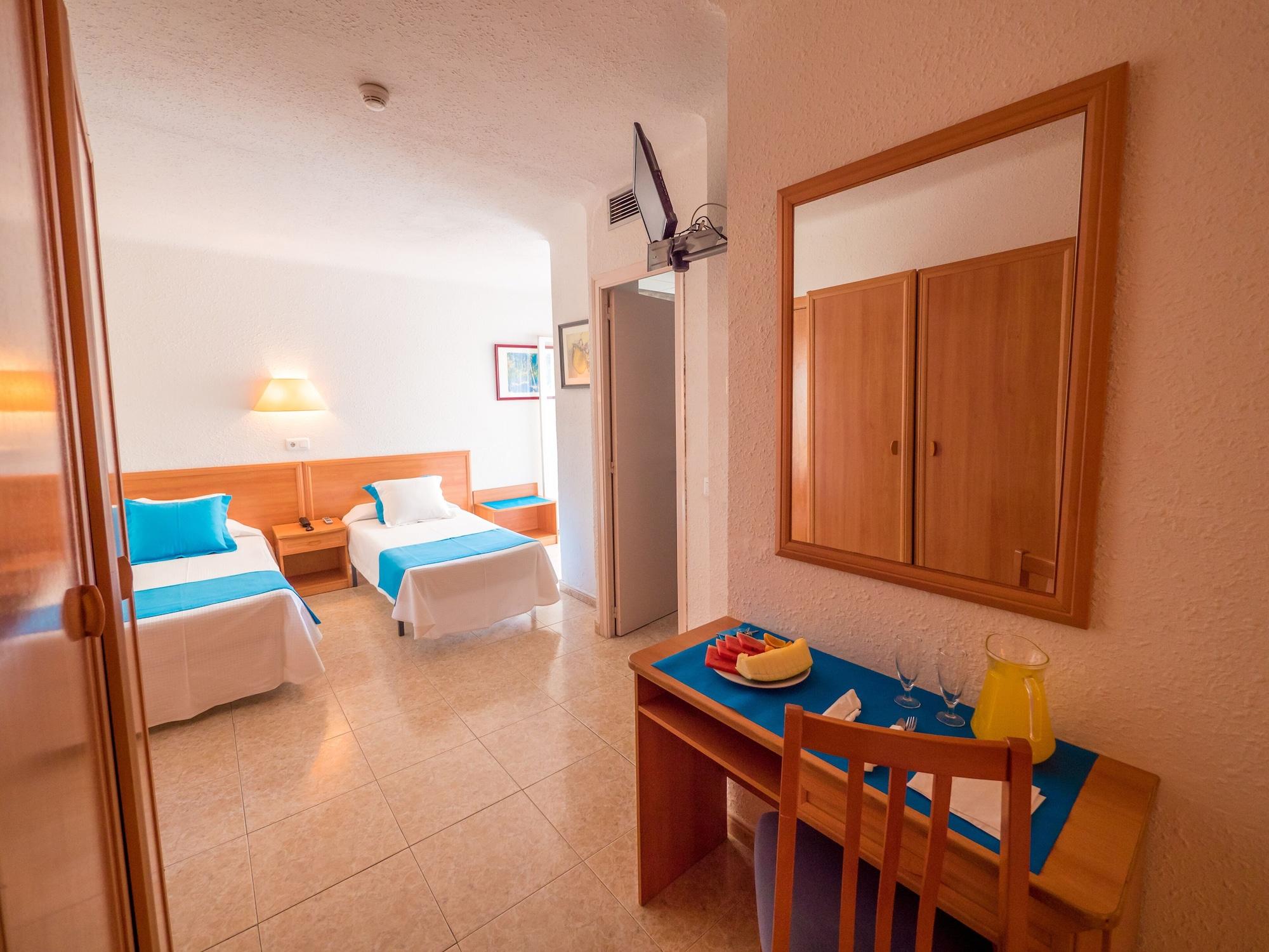 Hotel Checkin Pineda Pineda de Mar Esterno foto