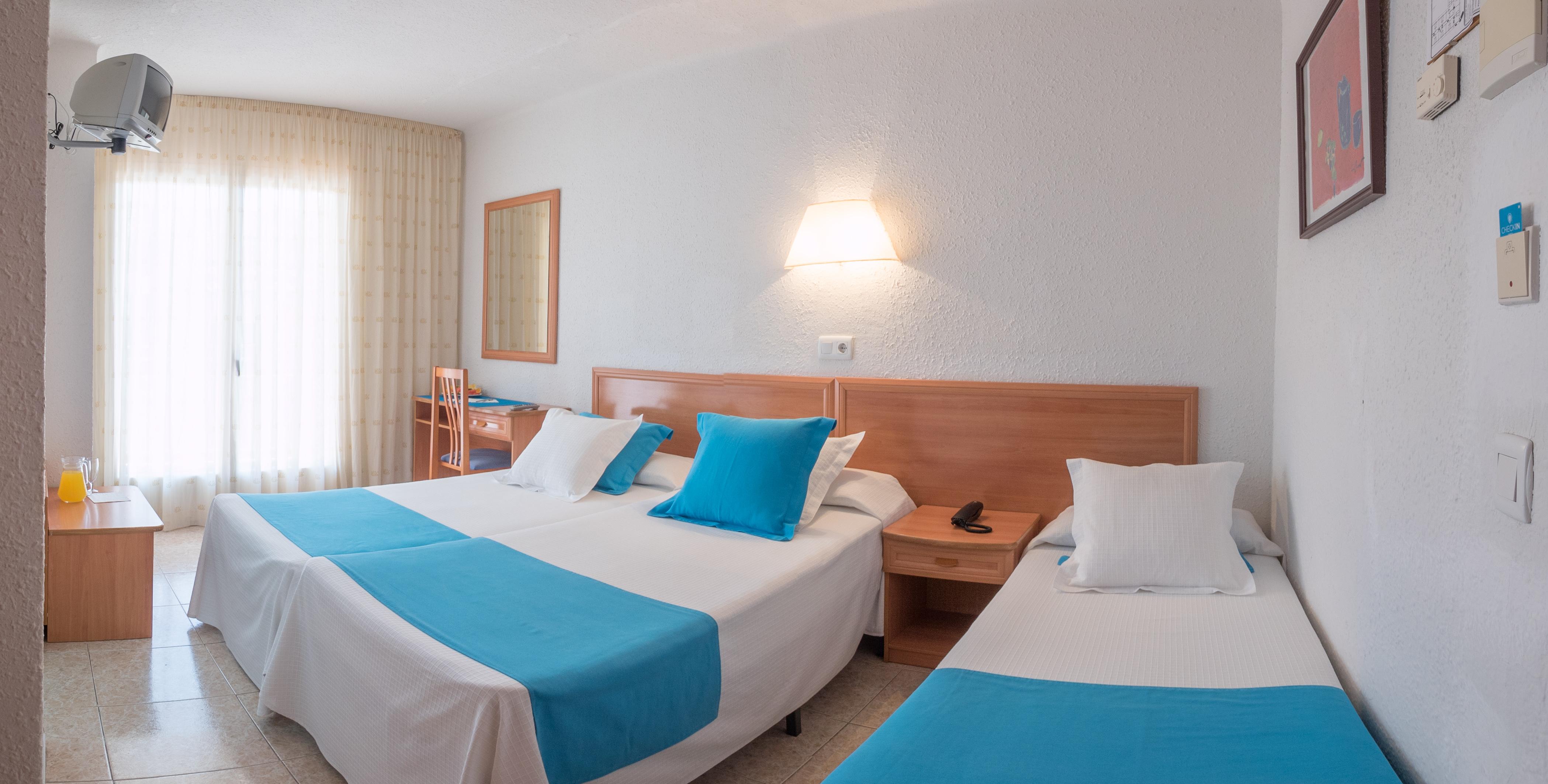 Hotel Checkin Pineda Pineda de Mar Esterno foto