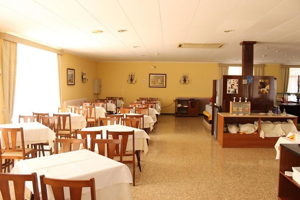 Hotel Checkin Pineda Pineda de Mar Esterno foto