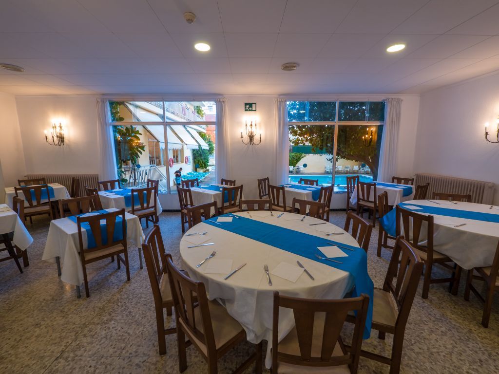Hotel Checkin Pineda Pineda de Mar Esterno foto